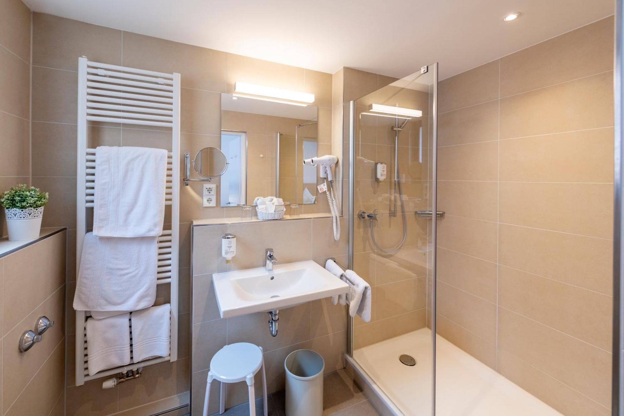 Hotel Adler Post Schwetzingen Zewnętrze zdjęcie